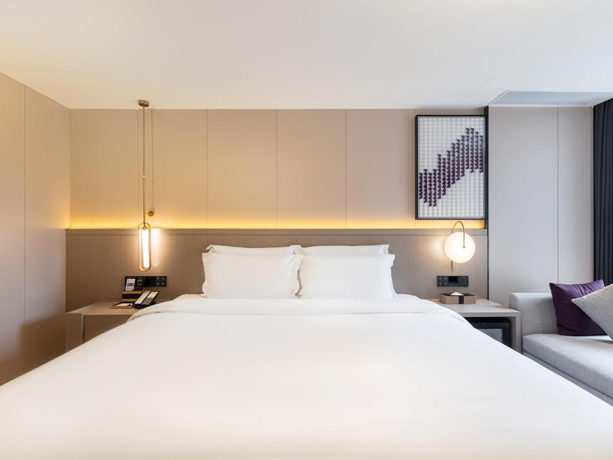 Lavande International Hotel Guangzhou Taikoo Hui Square Shipaiqiao Metro Station Branch - Free Shuttle Bus To Canton Fair Complex During Canton Fair Period & Free Vpn Internet Access Екстер'єр фото