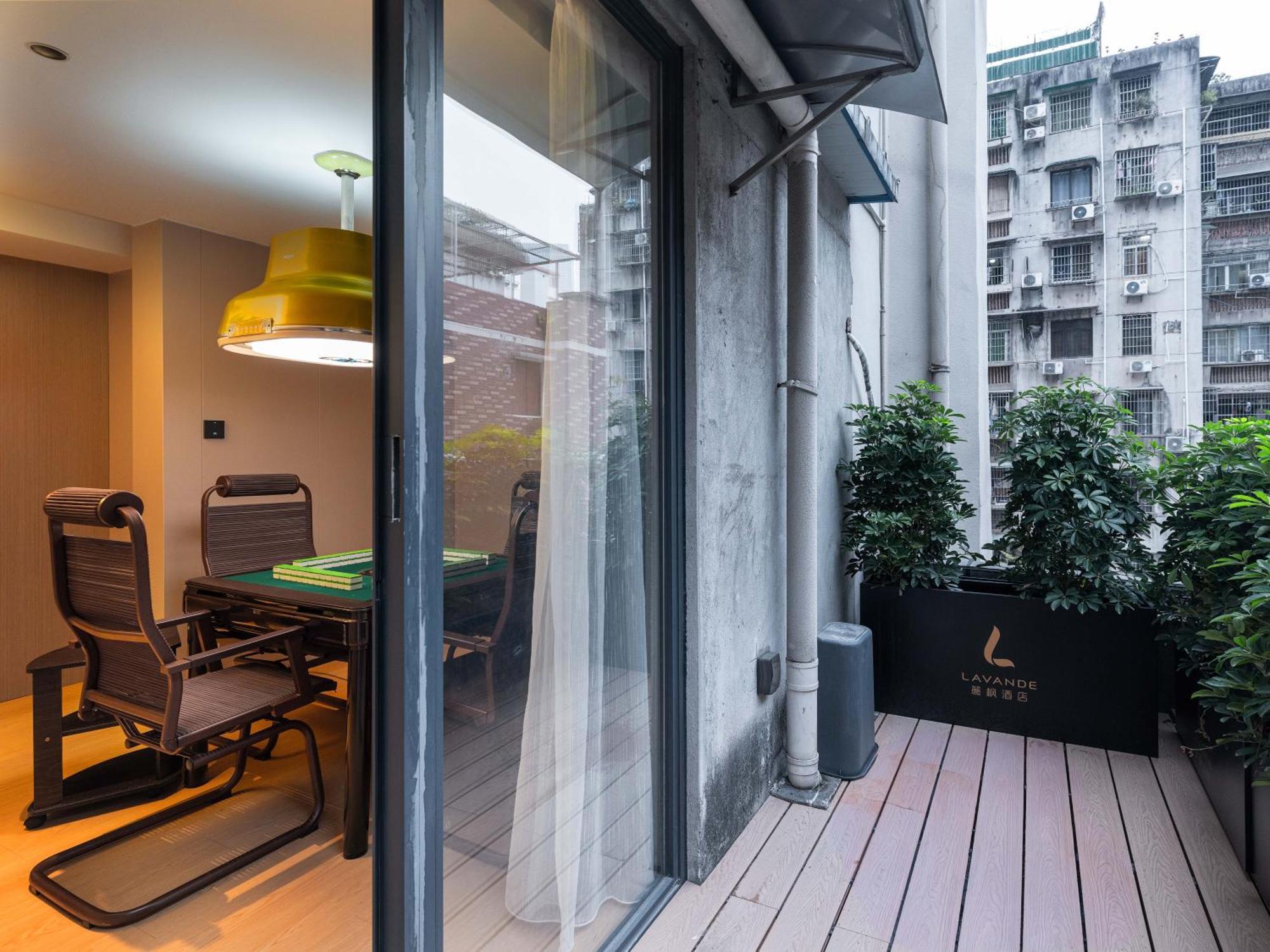 Lavande International Hotel Guangzhou Taikoo Hui Square Shipaiqiao Metro Station Branch - Free Shuttle Bus To Canton Fair Complex During Canton Fair Period & Free Vpn Internet Access Екстер'єр фото