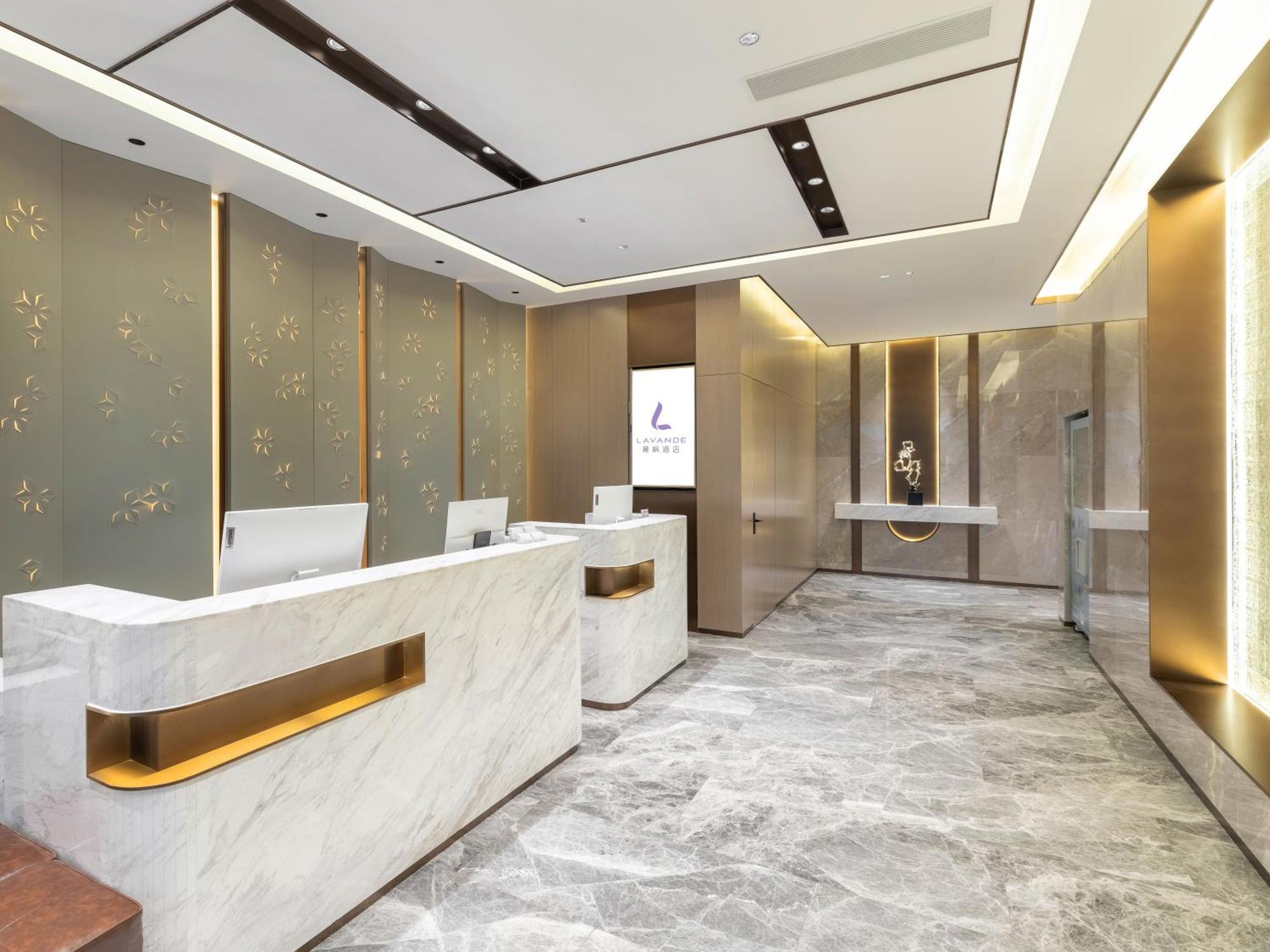 Lavande International Hotel Guangzhou Taikoo Hui Square Shipaiqiao Metro Station Branch - Free Shuttle Bus To Canton Fair Complex During Canton Fair Period & Free Vpn Internet Access Екстер'єр фото