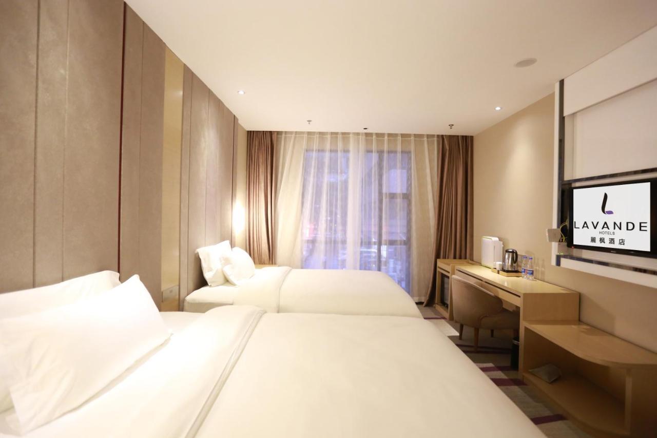 Lavande International Hotel Guangzhou Taikoo Hui Square Shipaiqiao Metro Station Branch - Free Shuttle Bus To Canton Fair Complex During Canton Fair Period & Free Vpn Internet Access Екстер'єр фото