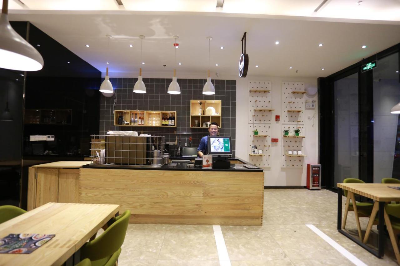 Lavande International Hotel Guangzhou Taikoo Hui Square Shipaiqiao Metro Station Branch - Free Shuttle Bus To Canton Fair Complex During Canton Fair Period & Free Vpn Internet Access Екстер'єр фото