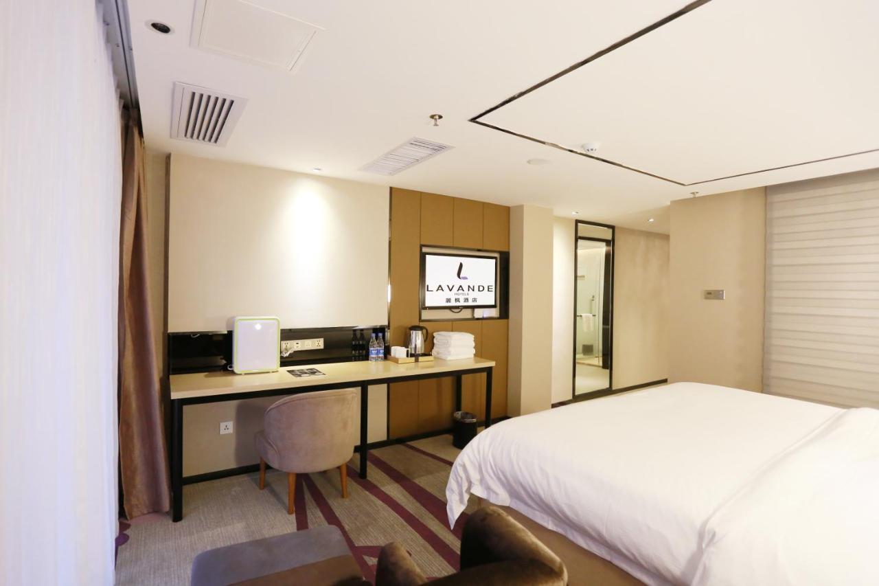 Lavande International Hotel Guangzhou Taikoo Hui Square Shipaiqiao Metro Station Branch - Free Shuttle Bus To Canton Fair Complex During Canton Fair Period & Free Vpn Internet Access Екстер'єр фото