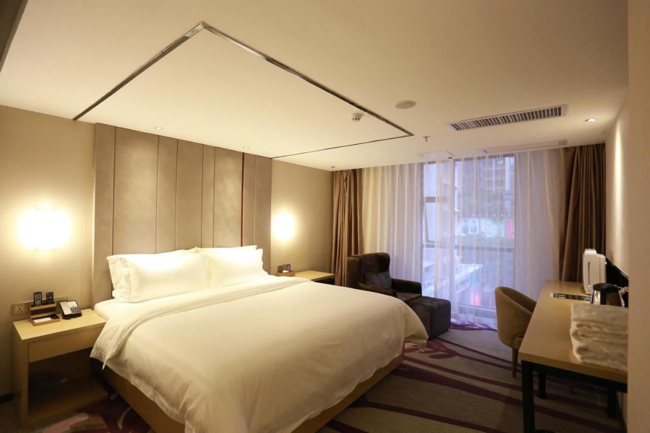 Lavande International Hotel Guangzhou Taikoo Hui Square Shipaiqiao Metro Station Branch - Free Shuttle Bus To Canton Fair Complex During Canton Fair Period & Free Vpn Internet Access Екстер'єр фото