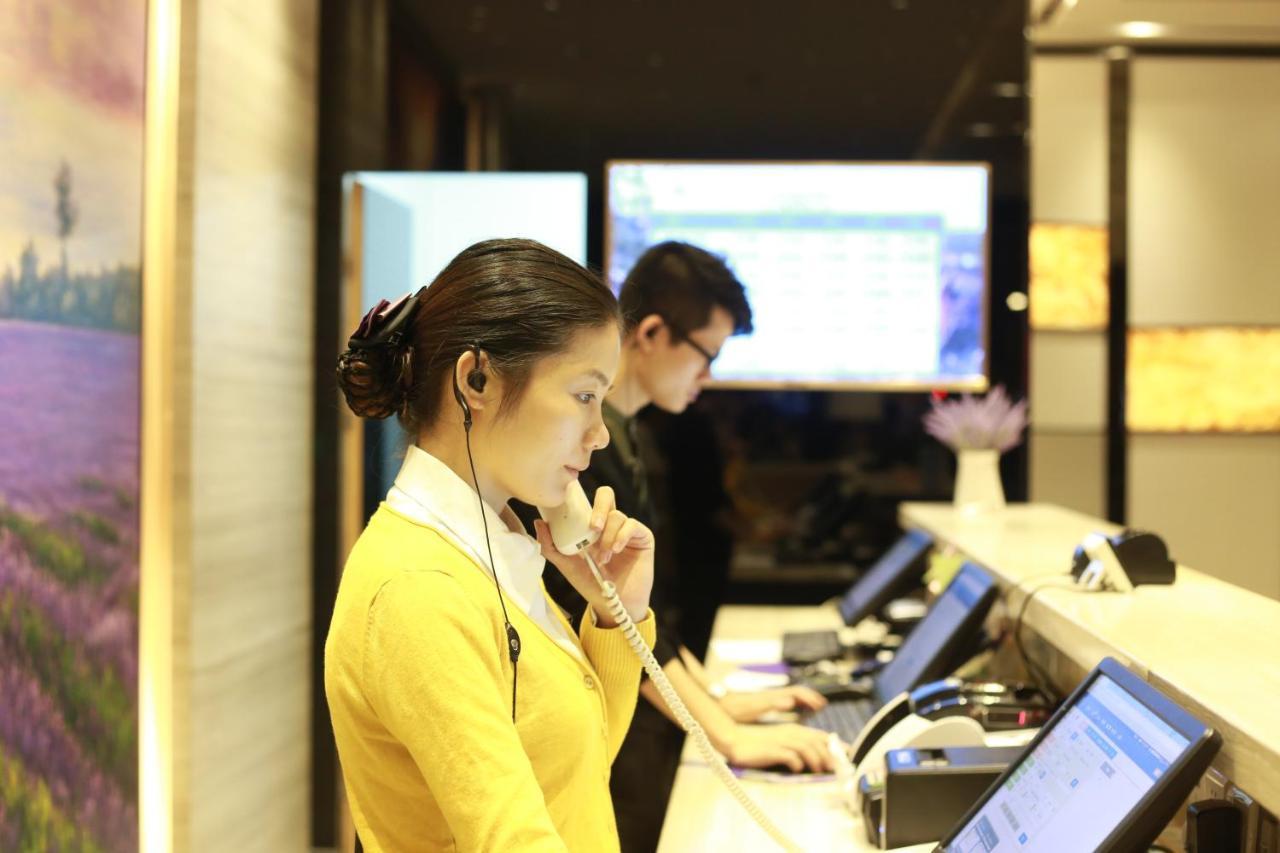 Lavande International Hotel Guangzhou Taikoo Hui Square Shipaiqiao Metro Station Branch - Free Shuttle Bus To Canton Fair Complex During Canton Fair Period & Free Vpn Internet Access Екстер'єр фото