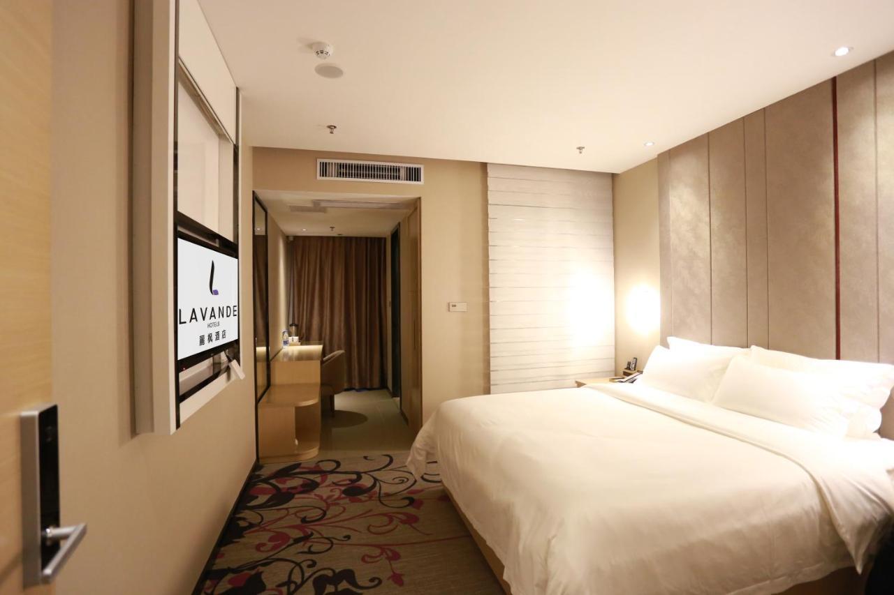 Lavande International Hotel Guangzhou Taikoo Hui Square Shipaiqiao Metro Station Branch - Free Shuttle Bus To Canton Fair Complex During Canton Fair Period & Free Vpn Internet Access Екстер'єр фото